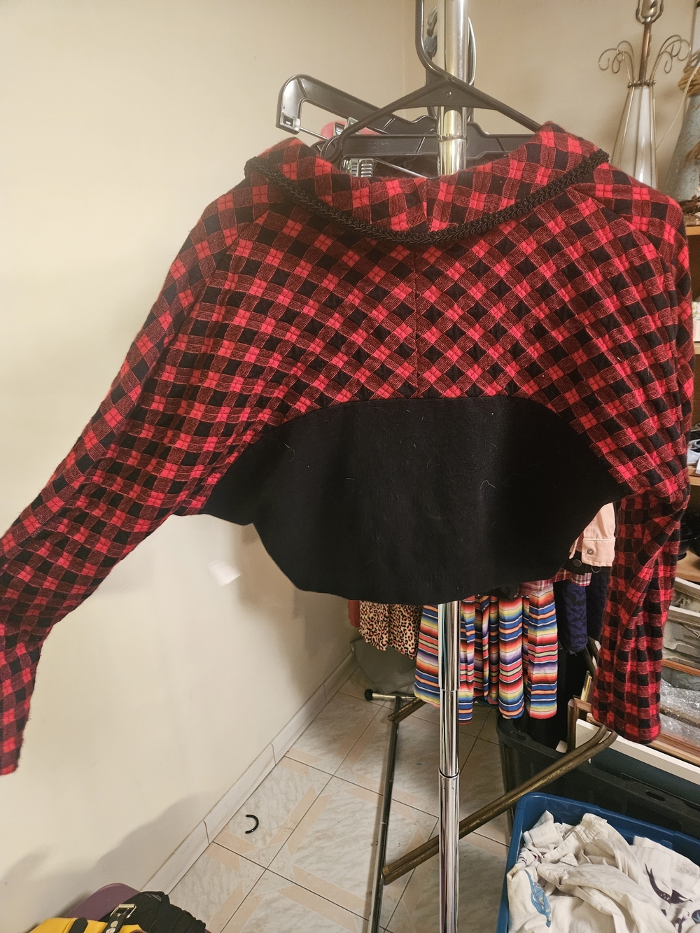 Retro Plaid 1980s Bolero Crop Dolman Sleeve Shrug - Picture 3 of 3